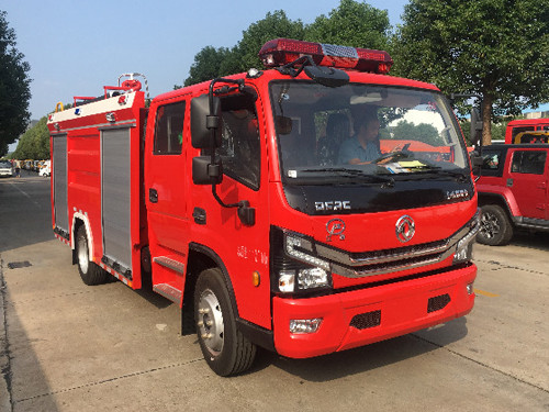 慶鈴70OP泡沐消防車(chē)